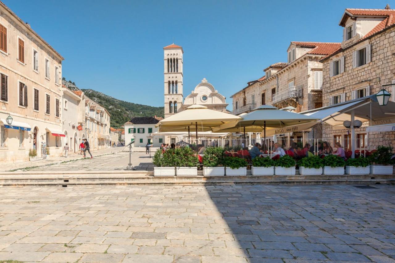 Apartments Villa Tudor 2 Hvar Town Bagian luar foto